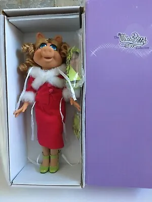 Tonner 16  Vinyl DOLL MUPPETS Dressed As MISS PIGGY TAKES MANHATTAN Wrong Box • $799.99