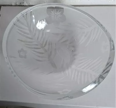 Michael Weems 2003 Etched Glass Fruit Bowl Basket Leaf Studio Art Signed Leaf • $119.99