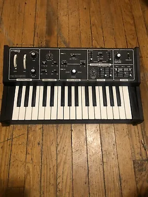 Moog The Rogue 1981 Analog Synthesizer Vintage Classic Pre Owned Keyboard Piano • $1100