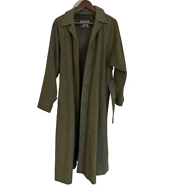 Vintage Burberry Wool/Alpaca Coat Green • $450