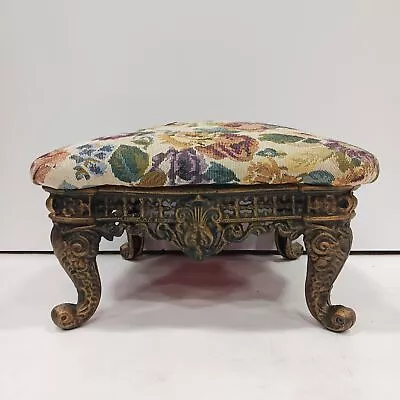 Vintage Floral Pattern Footstool • $15.50