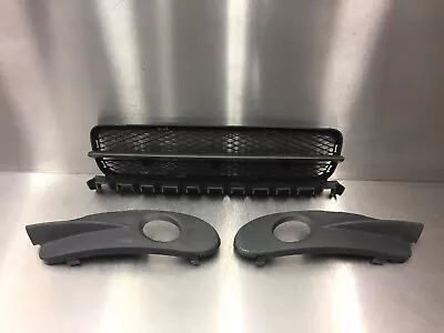 2006 Volvo C70 Front Bumper Lower Grille Set Of 3 08620357 09466546 094466545 • $62.17