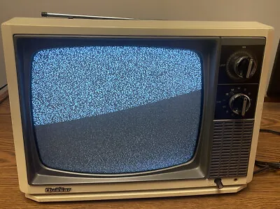 Vintage 1986 Quasar Television AP3231H 12  VHF/UHF TV • $79.99