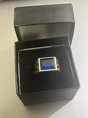 Men’s 10 Karat Yellow Gold Ring - Large Lab Created Sapphire - Size 9 - 7.8 Gr. • $325.43
