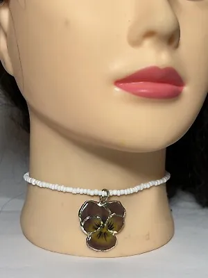 90's Pressed Flower Gold Edged Preserved Resin Choker Pendant Necklace G2811 • $16.99