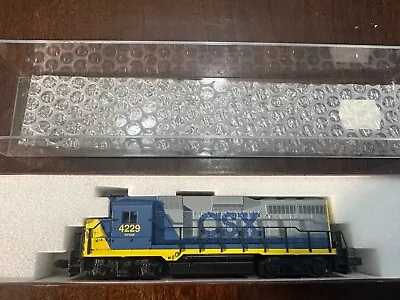 Atlas / Kato N Scale CSX EMD GP30 4726 Road #4229 • $59