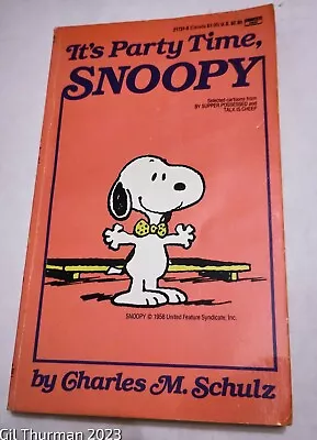 The Peanuts Vintage Paperback - It's Party Time Snoopy • $7