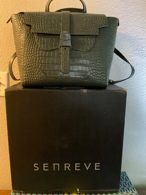 $650 • Buy SENREVE Maestra In Pebbled Forest (Large_