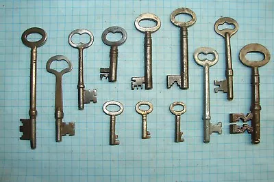 $3.99 • Buy 12 Antique Skeleton, Furniture, Barrel, Cabinet And Old Lock Keys