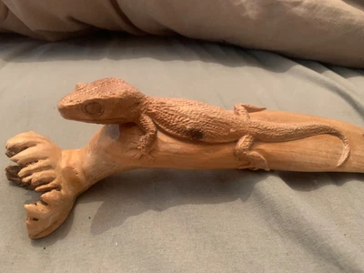 £8.50 • Buy Wooden Gecko Hand Carved On Driftwood/Branch Vintage 