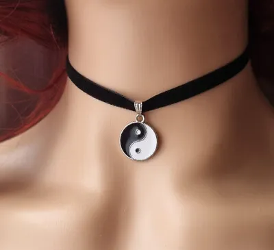 Yin/Ying Yang/Feng Shui Charm Pendant Necklace Black Velvet Choker Silver UK • £3.99