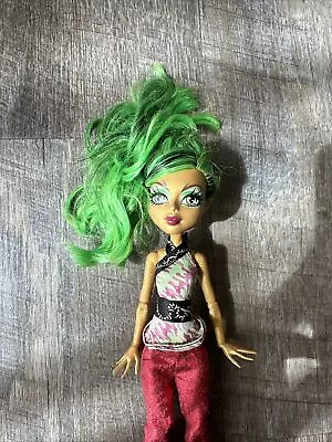 Monster High Jinafire Long Scaremaster Doll EUC • $18.50