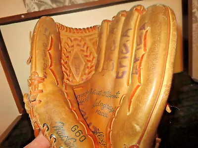 MAC GREGOR Baseball Glove(G60)(11 INCHS)ROBERTO CLEMENTE AUTOGRAPH MODEL. • $9