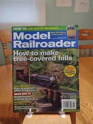 Model Railroader Magazine: November  2012 (RRR7).  • $1.75