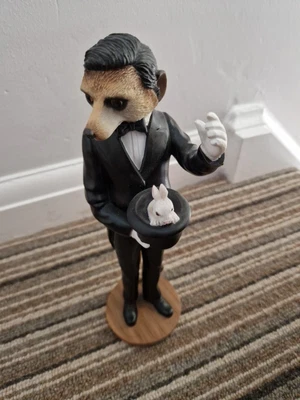 £20 • Buy Rare Country Artists Meerkat Magician Ornament
