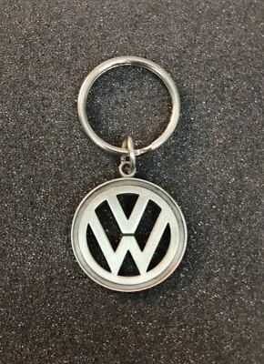 $7.95 • Buy Vintage VW Volkswagen Keychain W/ VW Logo - Rare - Memorabilia - Collectible