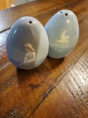 Little Mermaid And Seagull Salt And Pepper Shakers • $12