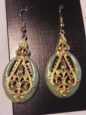 Vintage New Gold Toned Green Wire Earrings Bay4 • $7