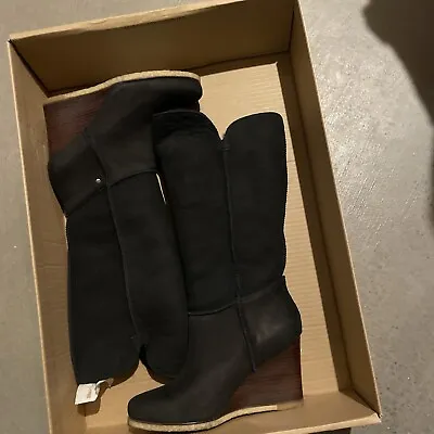 UGG Aprelle Size 8 NIB • $129.99