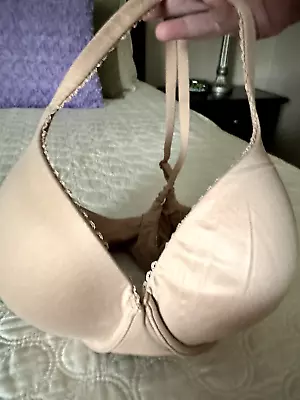 Victoria's Secret Beige 36D Body By Victoria Lightly Lined UnderWire Bra VS • $11