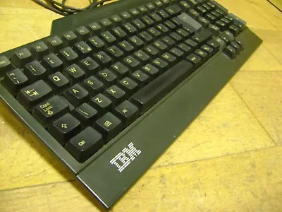 IBM PS/2 Keyboard - Model No. SK-8811 - Clean Compact And Black • £10.99