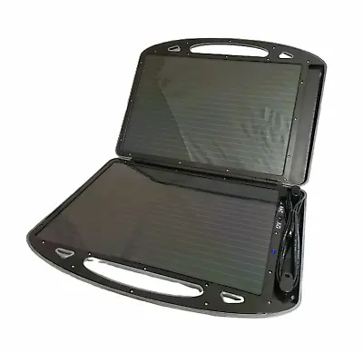 Xenta Briefcase Solar Charger • £69.99