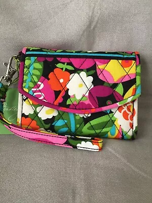 Vera Bradley Super Smart Wristlet Va Va Bloom • $24.95