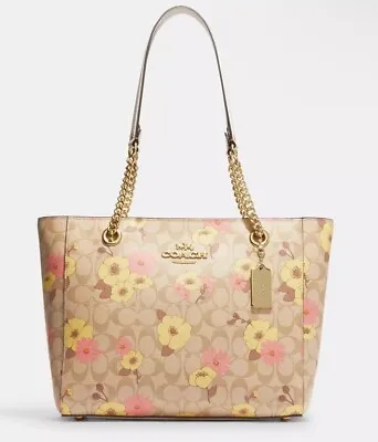 NWT Coach Cammie Chain Tote In Signature Canvas With Floral Cluster Print CH545 • $248