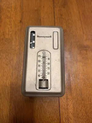 Vintage MINNEAPOLIS HONEYWELL Thermostat • $50