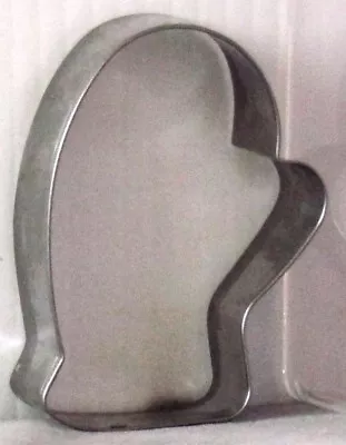 NEW Metal WINTER Mitten GLOVE Cookie CUTTER  3.25  X 2.5  X 1  • $2.97