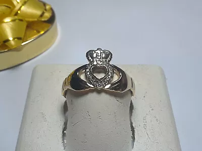 Vintage .15cttw Rd CZ Heart On A 9Kt Yellow Gold Lds Or Gnts Claddagh Ring#15806 • $269.99