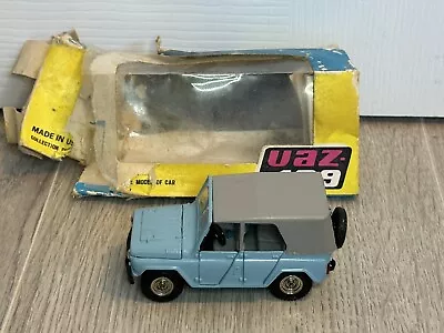 1:43 Scale USSR Diecast Russian 4x4 UAZ 469 Blue • £27