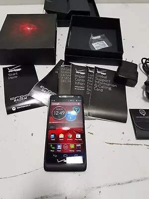 Motorola Droid RAZR M *TESTED* 8GB Black (Verizon) Smartphone Used Full Box • $12.99