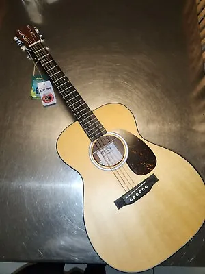 Martin Shawn Mendes 000Jr-10E Acoustic-Electric Guitar W/ Gig Bag • $479.99