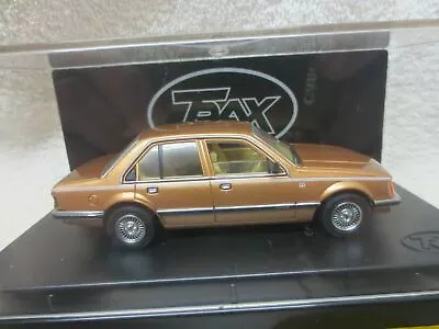 VC COMMODORE L COMMEMORATIVE GOLD METALIC TRAX TR61C SCALE 1:43 Scale • $45