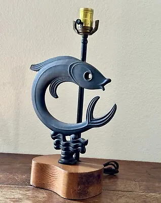 Vintage Deco Fish Sculpture Lamp • $78