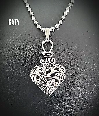Daisy Flower Heart Silver Tone  Pendant Chain Necklace Medallion Art Deco Gift • $7.05