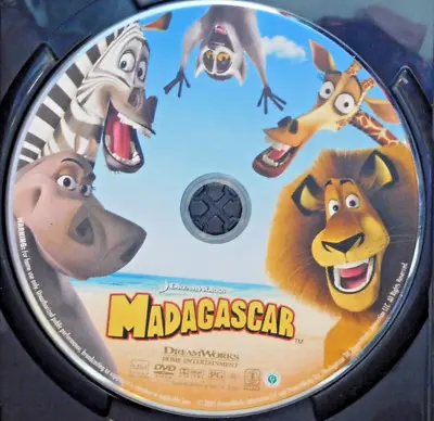 Madagascar - Full Screen VG 2005 **DVD DISC ONLY** Ships Free. • $3.24