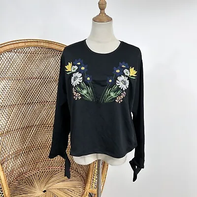 $3.20 • Buy Zara Top Size S Black Floral Flower