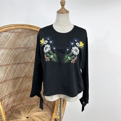 $3.20 • Buy Zara Top Size S Black Floral Flower