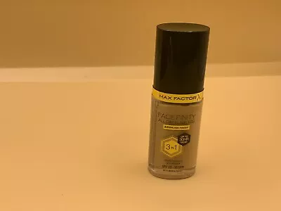 Max Factor Facefinity 3-in-1 All Day Flawless Liquid Foundation SPF 20-70 Warm • $14