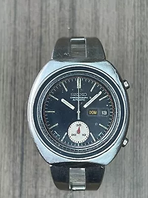 Seiko 6139-8002 Chronograph Automatic Vintage Men's Watch 17 Jewels Black Dial • $350
