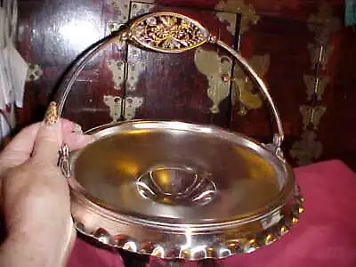 Wm Rogers Mfg  Co  Quaruple  938 Brides Basket Center Bowl Candy Dish Handle • $29.99