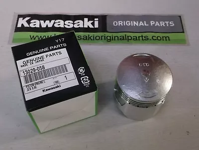 Kawasaki Genuine Z1Z1AZ1B & Z900A4 Model 0.50 MM Oversize Piston 13029 058 • £74.95