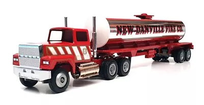 Winross 1/64 Scale WR017 - Ford Tanker Truck Danville Fire Co. - Red • $49.76