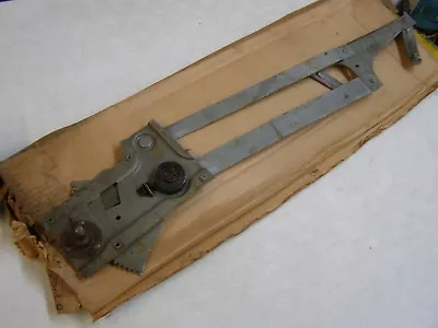 $139 • Buy NOS OEM Ford 1949 1950 1951 2 Door Window Regulator LH Splined Post Custom Coupe