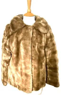 Vintage Tissavel Faux Fur Jacket - Size M - See Measurements • $12.62