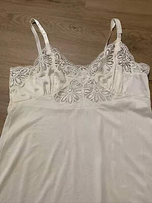 $12.99 • Buy Vintage Shadowline Full Length Slip - Size: 38 - Back Slit