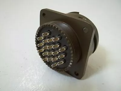 Veam Cir020r-28-16p Connector *new No Box* • $55