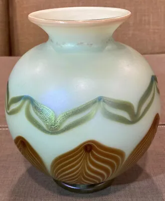 VASE Vandermark Merritt Studio 1981 Signed Bluish Gold Green Iridescent 7” T • $65